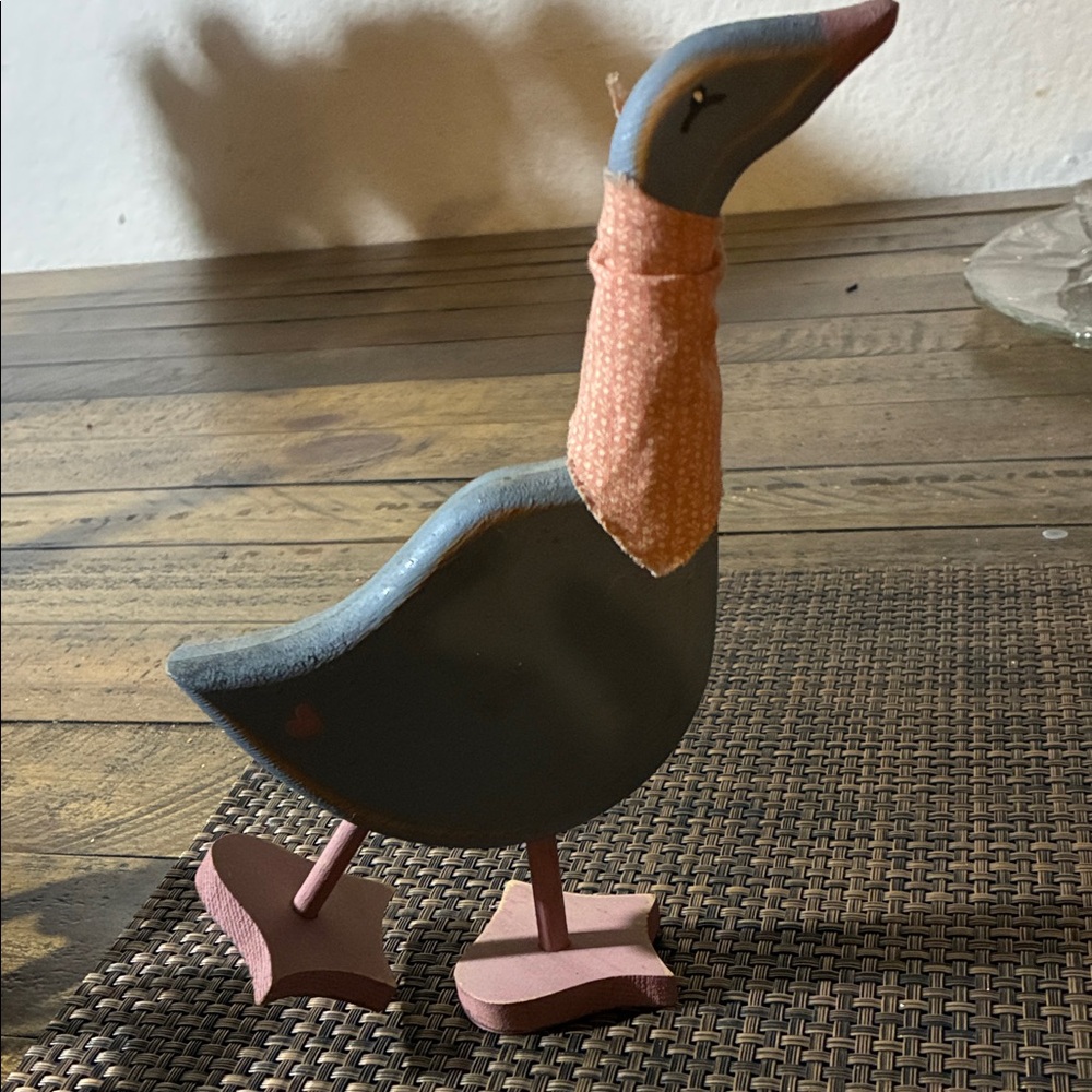 Charming Wooden Goose Decor. Ventige - Picture 3 of 5